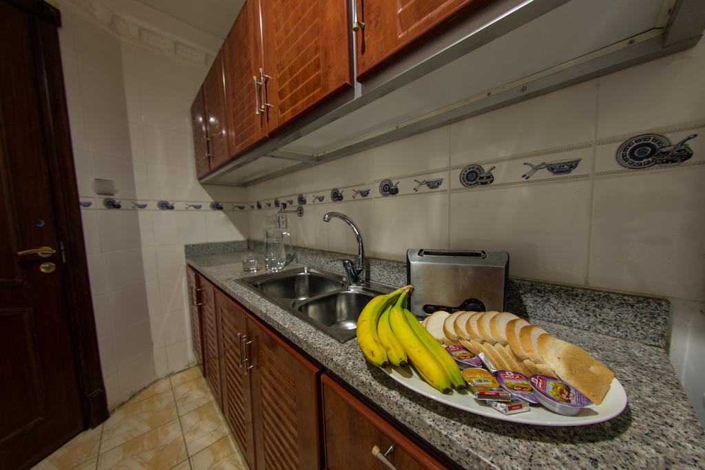 Aparthotel Sara Plaza Kuwait City Habitación foto